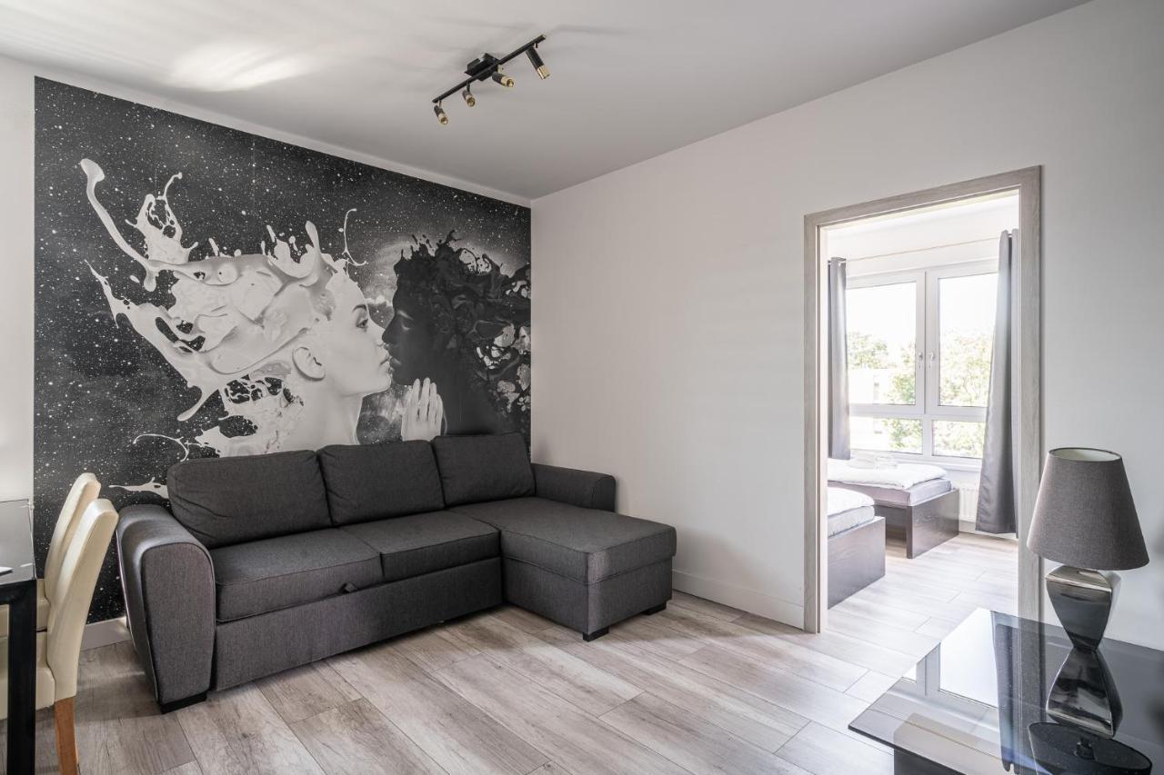 Rentplanet - Na Grobli Apartment *